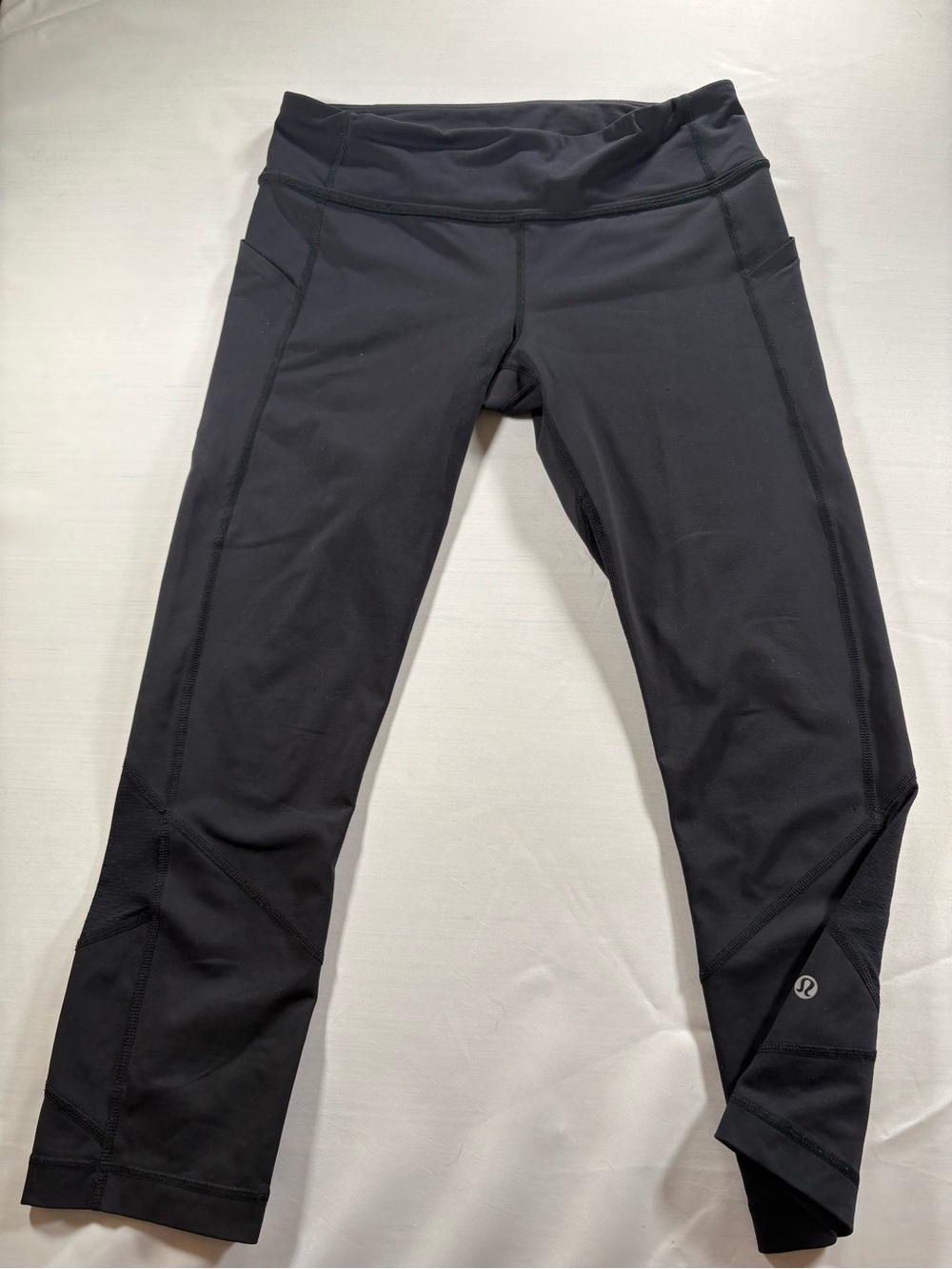 Lululemon Black High Rise Pocketed Cropped Leggings Crop Pants Womens Size 6